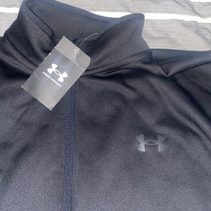 Mens Long Sleeve Under Armour (L)